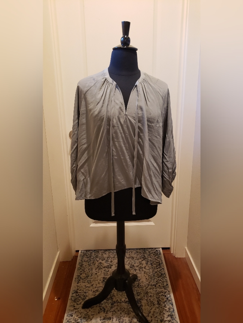 Prologue Tie-Neck Peasant Blouse in Light Gray